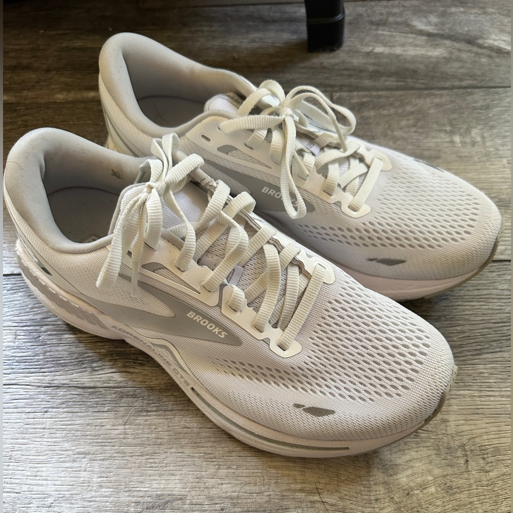 Brooks Adrenaline GTS 23 Women's Athletic White Sneakers